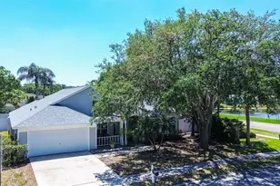 7730 Grimsby Ln, New Port Richey, FL 34655 - Photo 6
