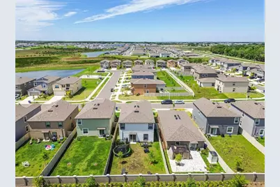 9988 Branching Ship Trace, Wesley Chapel, FL 33545 - Photo 4