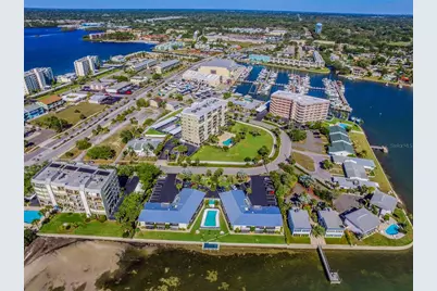 2566 Gary Circle #3, Dunedin, FL 34698 - Photo 2