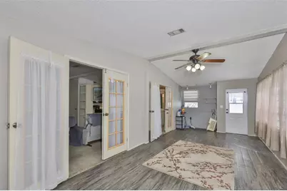 38992 Stapley Circle, Zephyrhills, FL 33540 - Photo 16