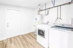 7443 2nd St N, Saint Petersburg, FL 33702 - Photo 18