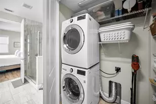 1001 Starboard Ct, Oldsmar, FL 34677 - Photo 56