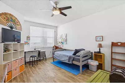 6425 Shoreline Drive #10503, Saint Petersburg, FL 33708 - Photo 12