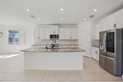 10747 Laxer Cay Loop, San Antonio, FL 33576 - Photo 16