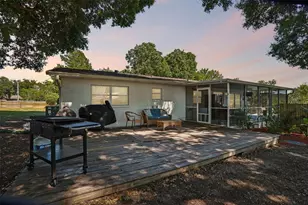 8904 Clayton Ln, Lakeland, FL 33809 - Photo 2