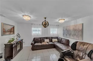 9043 Hickory Cir, Tampa, FL 33615 - Photo 22