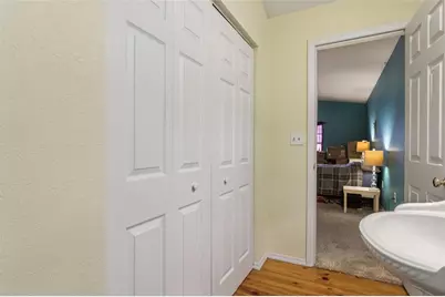 8006 N Temple Place, Tampa, FL 33617 - Photo 16