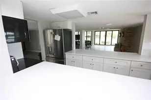 19701 Gulf Blvd, Indian Shores, FL 33785 - Photo 36