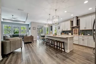 3549 Secluded Ct, Sarasota, FL 34240 - Photo 2