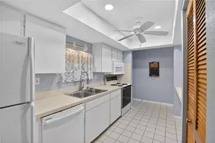 7933 Pine Dr, Temple Terrace, FL 33637 - Photo 12