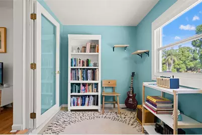 5020 Oxford Avenue N, Saint Petersburg, FL 33710 - Photo 6