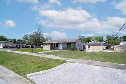 701 61st Avenue NE, Saint Petersburg, FL 33703 - Photo 2