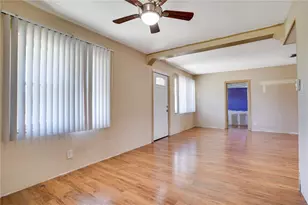 701 61st Ave NE, Saint Petersburg, FL 33703 - Photo 6