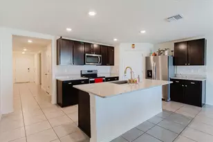 2812 Gumbo Limbo Dr, Wimauma, FL 33598 - Photo 6