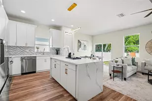 1721 W Perio St, Tampa, FL 33612 - Photo 14