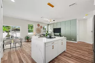 1721 W Perio St, Tampa, FL 33612 - Photo 12
