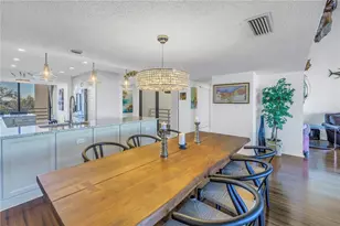 2795 Kipps Colony Dr S, Saint Petersburg, FL 33707 - Photo 24