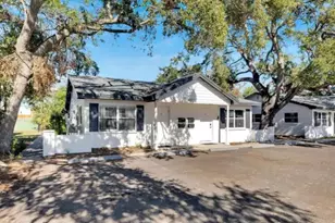 4513 W McElroy Ave, Tampa, FL 33611 - Photo 1