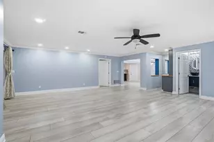 2121 Park St N, Saint Petersburg, FL 33710 - Photo 8