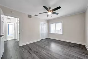 4000 10th Ave N, Saint Petersburg, FL 33713 - Photo 18