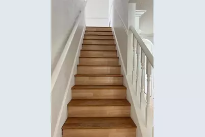 27452 Sky Lake Circle, Wesley Chapel, FL 33544 - Photo 8