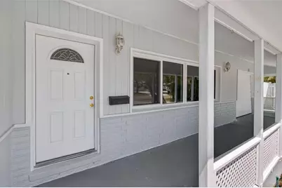 7919 Causeway Boulevard S, Saint Petersburg, FL 33707 - Photo 2