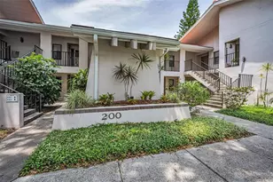 300 S Florida Ave, Tarpon Springs, FL 34689 - Photo 1