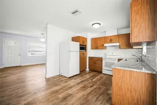 3526 Azalea Pl, Largo, FL 33771 - Photo 6