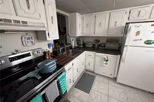 11485 Oakhurst Rd, Largo, FL 33774 - Photo 14