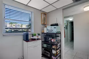 11485 Oakhurst Rd, Largo, FL 33774 - Photo 12