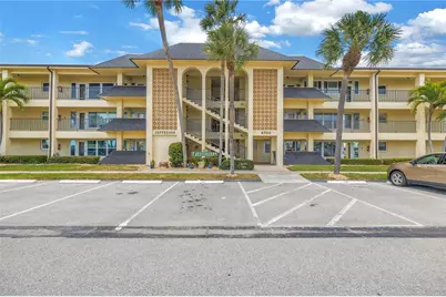 4700 Cove Circle #103, Saint Petersburg, FL 33708 - Photo 1