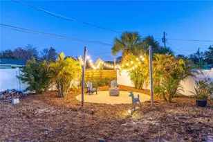 2110 Alcazar Wy S, Saint Petersburg, FL 33712 - Photo 12