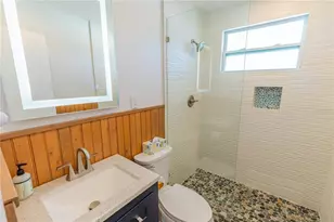 2110 Alcazar Wy S, Saint Petersburg, FL 33712 - Photo 20