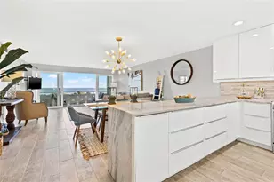 1365 Snell Isle Blvd NE, Saint Petersburg, FL 33704 - Photo 8