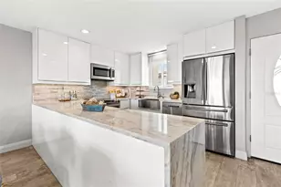 1365 Snell Isle Blvd NE, Saint Petersburg, FL 33704 - Photo 10