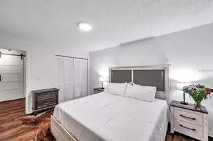 2873 Sarah Dr, Clearwater, FL 33759 - Photo 18