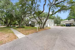 6206 Green Leaf Ln, Tampa, FL 33617 - Photo 26