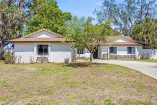 112 Bloomingfield Dr, Brandon, FL 33511 - Photo 2