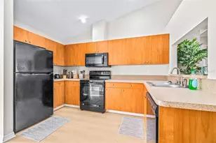 5029 Betty St N, Saint Petersburg, FL 33709 - Photo 10