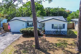 7834 42nd Ave N, Saint Petersburg, FL 33709 - Photo 2