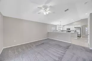 6337 Bridgecrest Dr, Lithia, FL 33547 - Photo 10