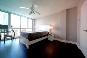 470 3rd St S, Saint Petersburg, FL 33701 - Photo 8