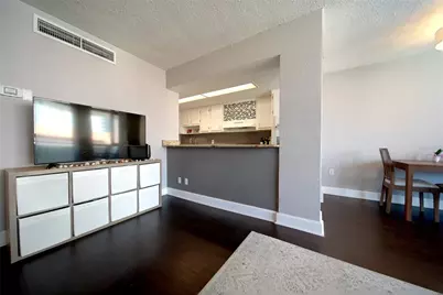 470 3rd Street S #612, Saint Petersburg, FL 33701 - Photo 4