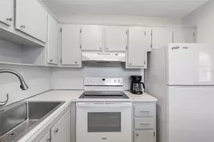 1801 Bedford Ln, Sun City Center, FL 33573 - Photo 28