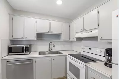 1801 Bedford Lane #33, Sun City Center, FL 33573 - Photo 24