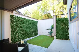 315 SW 54th Dr, Gainesville, FL 32607 - Photo 2