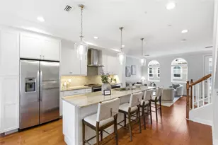 412 Regent Ln N, Saint Petersburg, FL 33701 - Photo 6