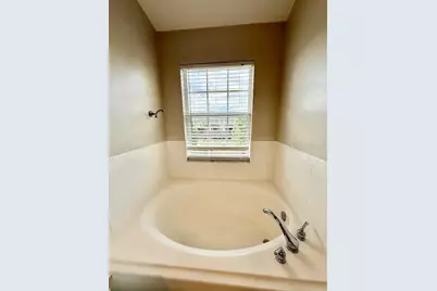 2947 Pointeview Drive, Tampa, FL 33611 - Photo 22