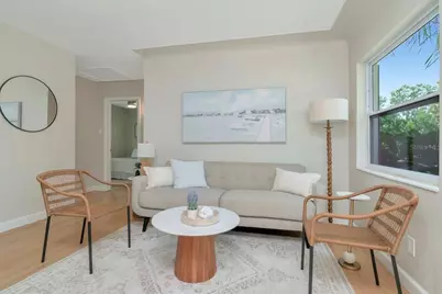 5132 Oxford Avenue N, Saint Petersburg, FL 33710 - Photo 2