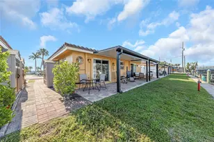2600 N Paula Dr, Dunedin, FL 34698 - Photo 2